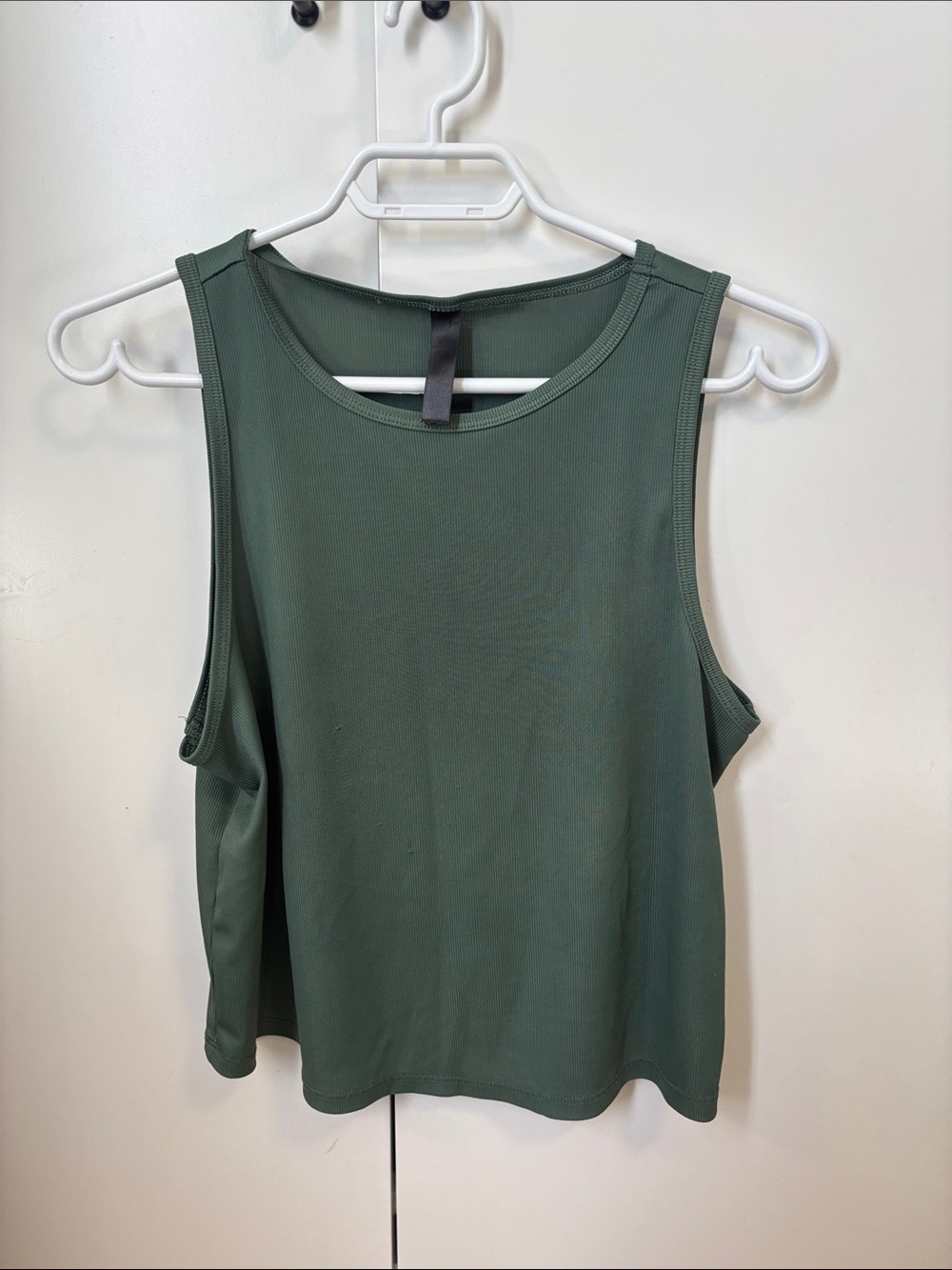 Everyday Scoop Neck Tank Top - Olive Green